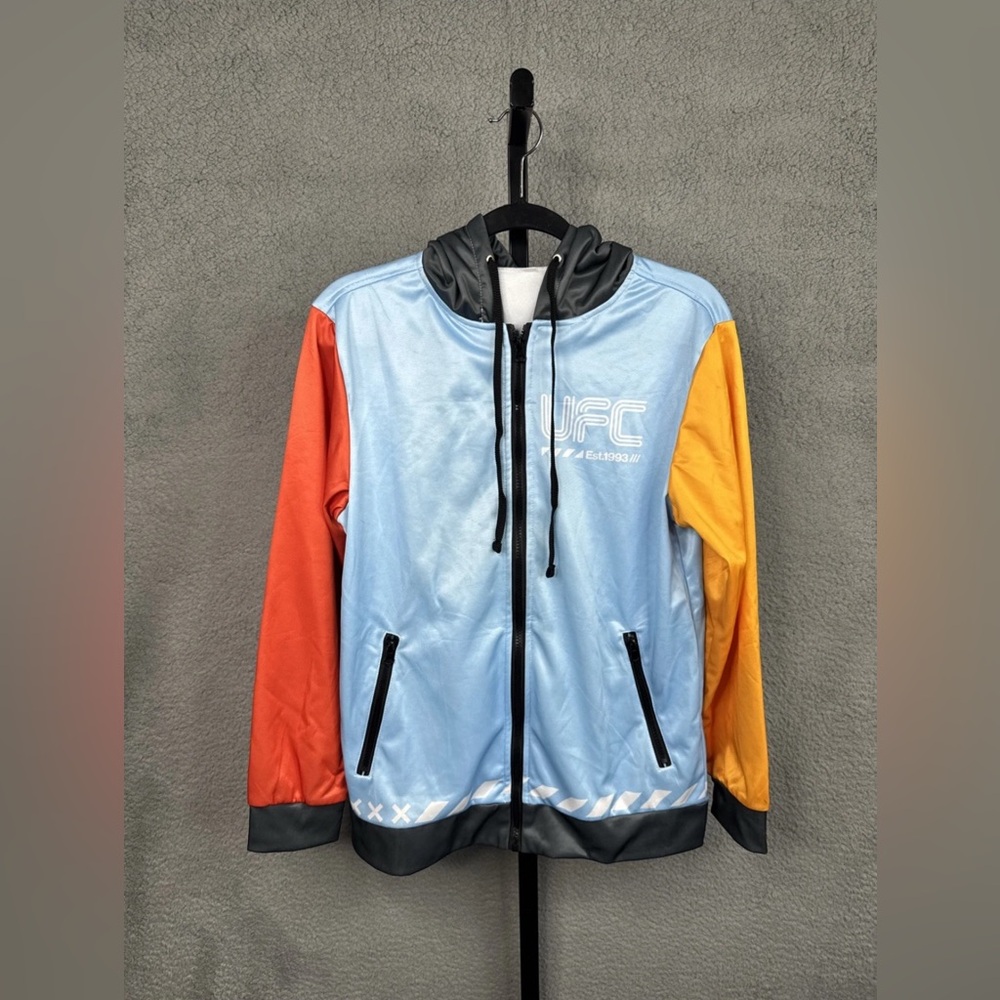 UFC Focus Fuels Champions Jacket Multicolored Hood Front Pockets Men’s Sz S NWOT